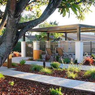 Best Western Garden Inn | Santa Rosa, California | Hot tub and garden area enclosure